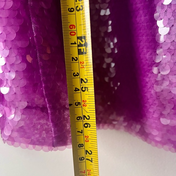 L’Agence Elora Mini Slip Dress in Orchid Sequins
Size 2 - Picture 7 of 10